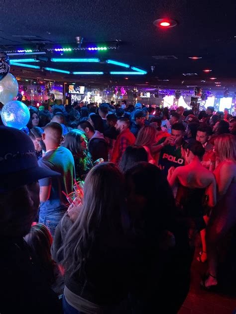 Dance clubs in fresno. Things To Know About Dance clubs in fresno. 